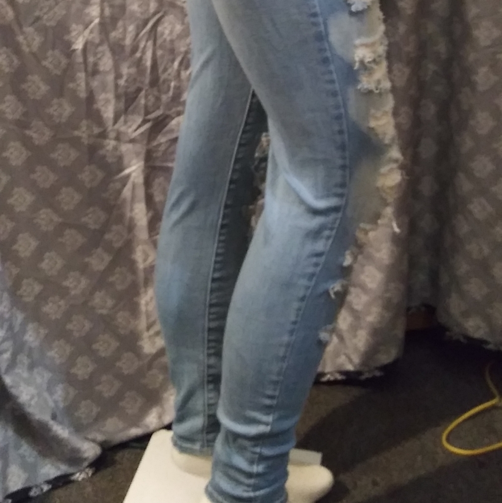 Distressed jeans - Picture 8 of 8
